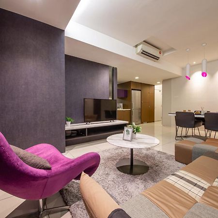 Mulberry Verve Suites Kl Mid Valley 쿠알라룸푸르 외부 사진