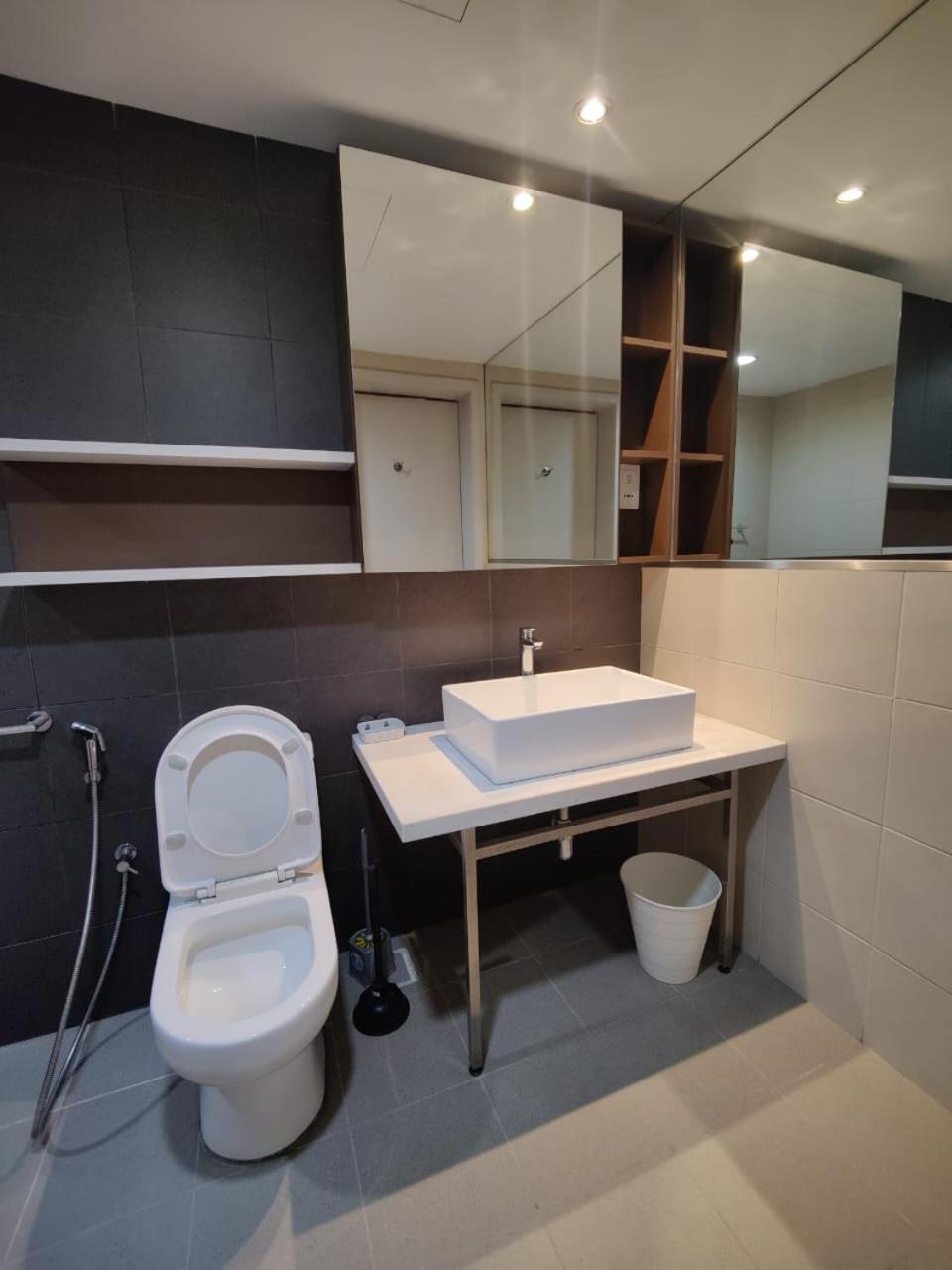 Mulberry Verve Suites Kl Mid Valley 쿠알라룸푸르 외부 사진
