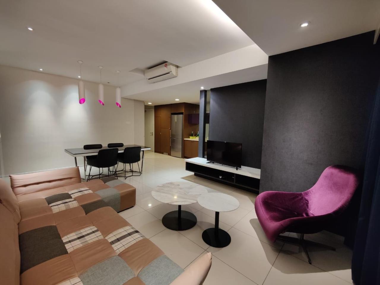 Mulberry Verve Suites Kl Mid Valley 쿠알라룸푸르 외부 사진